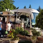 Fleming Hotel