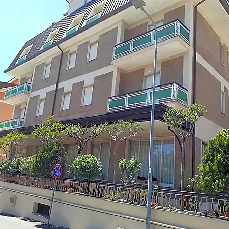 Fleming Hotel